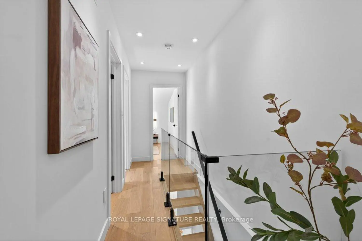 Additional image 6 of 228 Queensdale Avenue