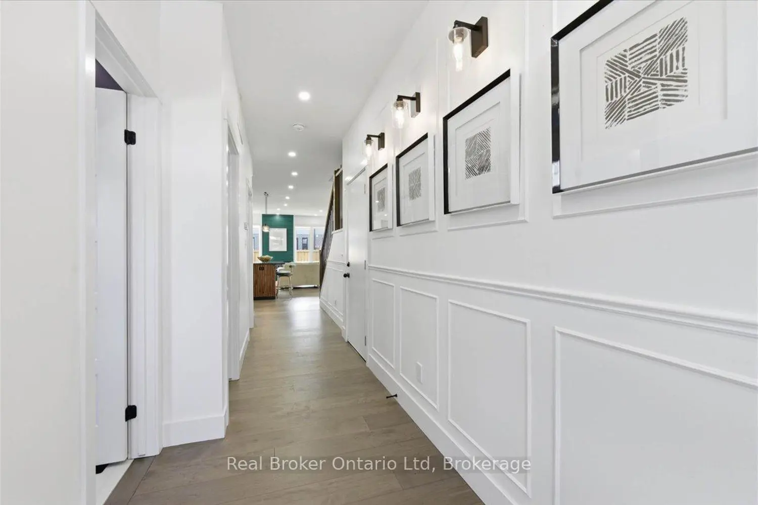 92 Moon Crescent photo 4