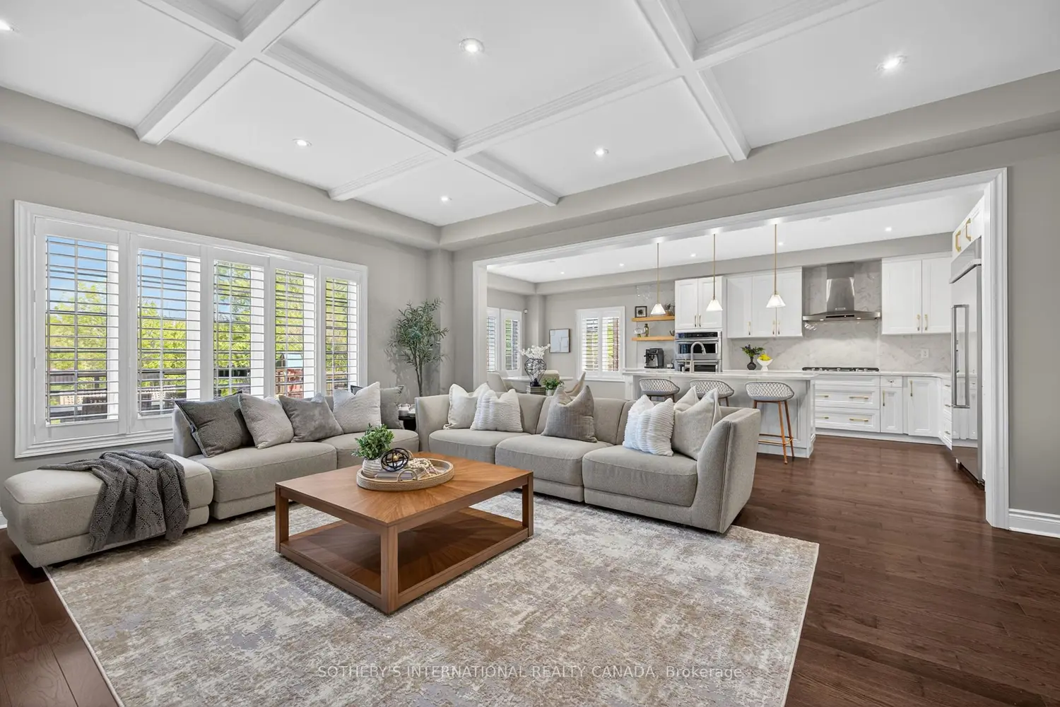 689 Audley Road photo 3