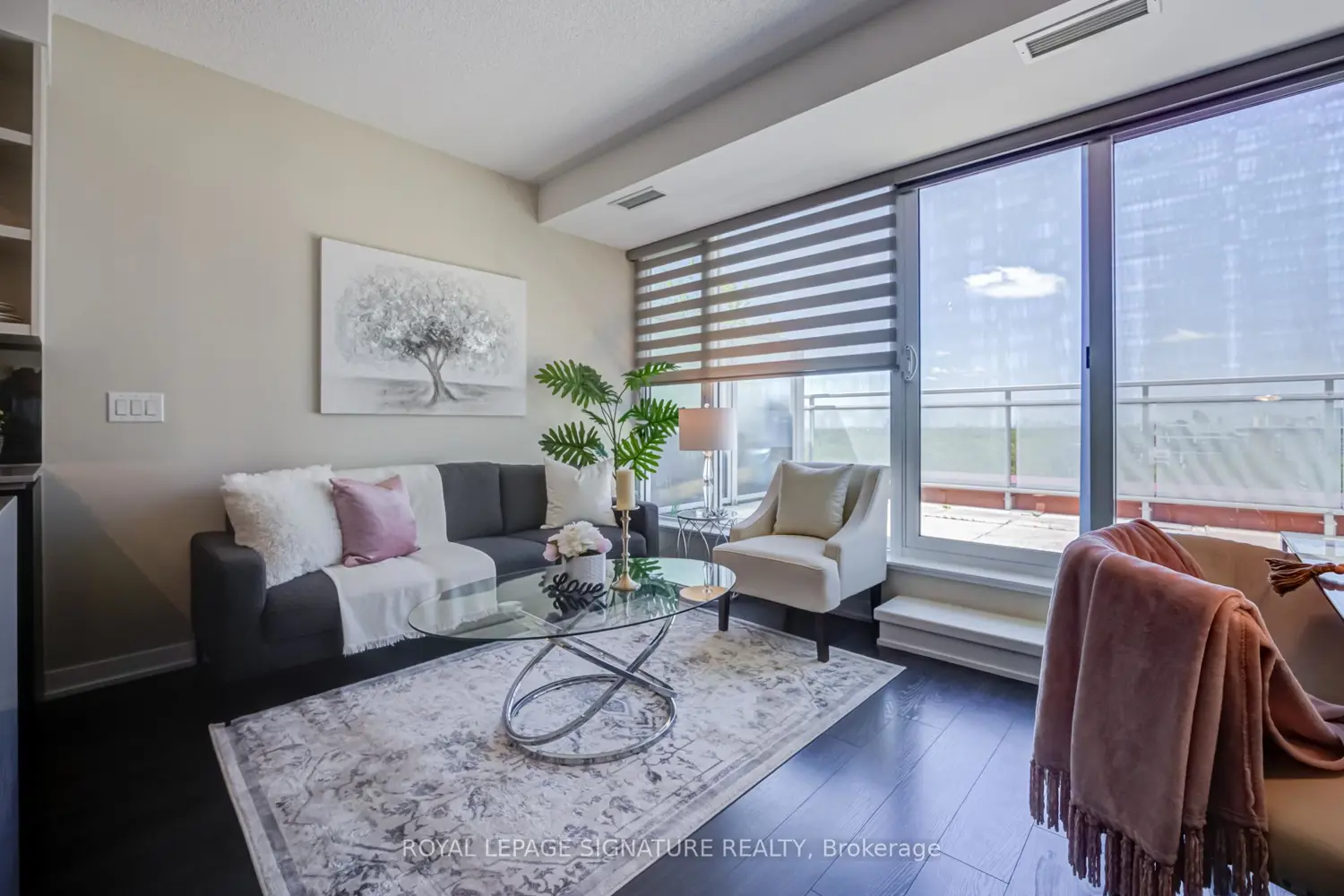 Additional image 4 of 1830 Bloor Street 920