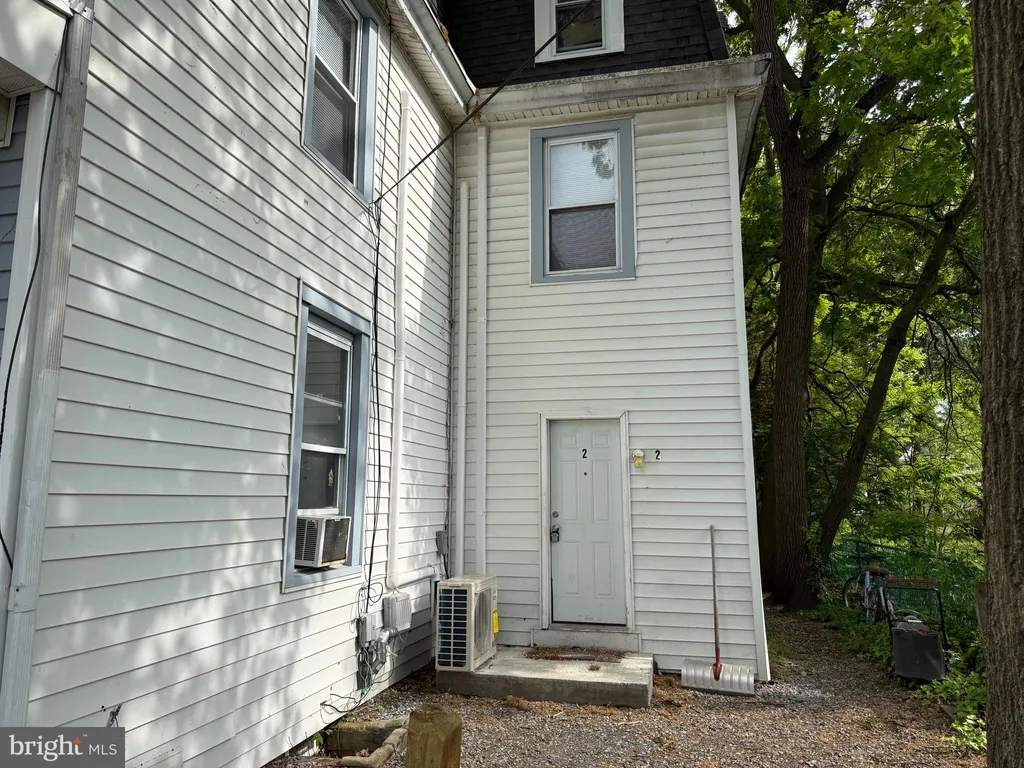 212 Warren Street Unit 2, Beverly, NJ 08010