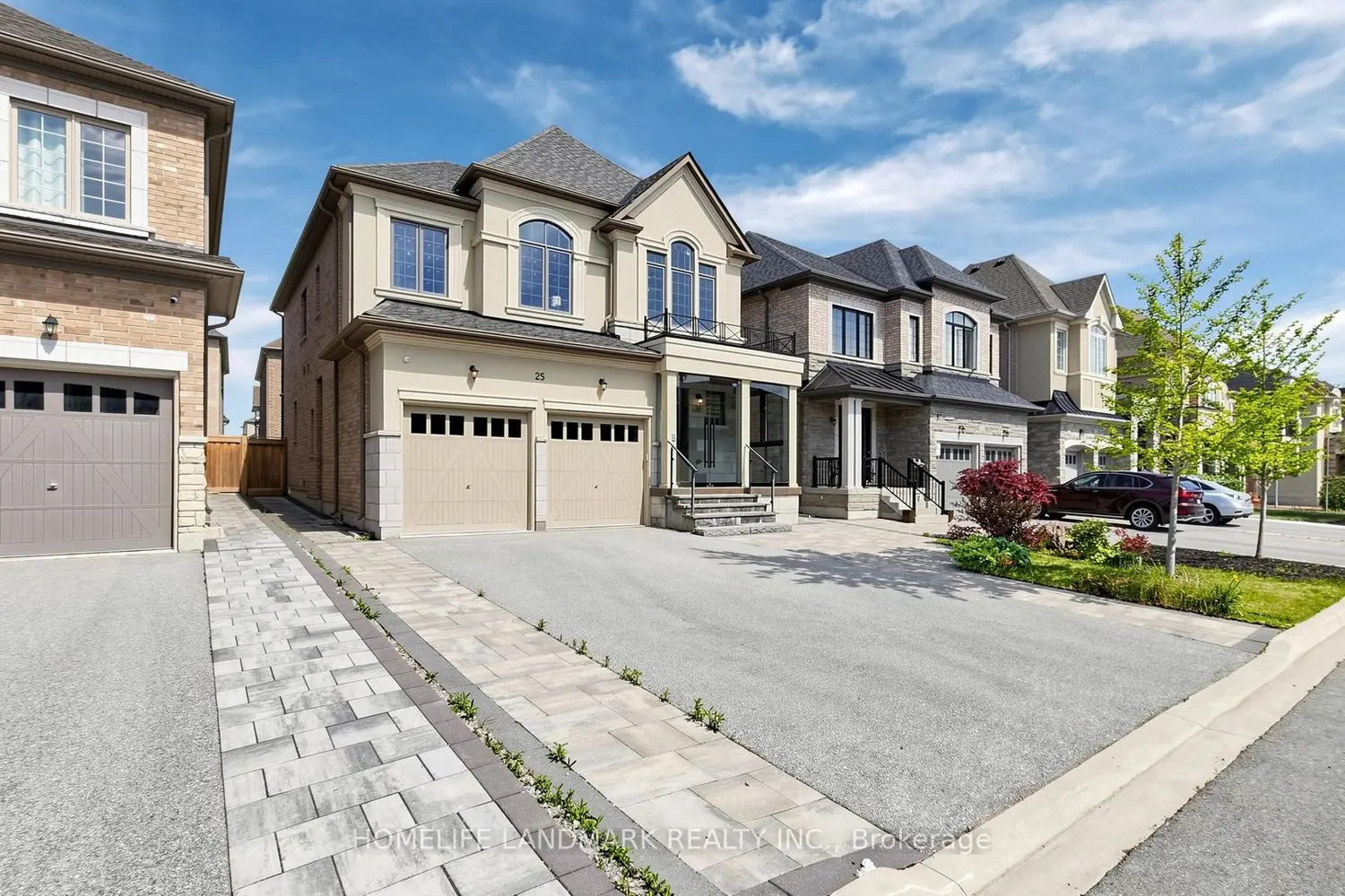 25 Cannes Avenue photo 2