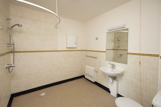 Additional image 7 of 2 bed flat for saleNew Grosvenor Road, Ellesmere Port CH65