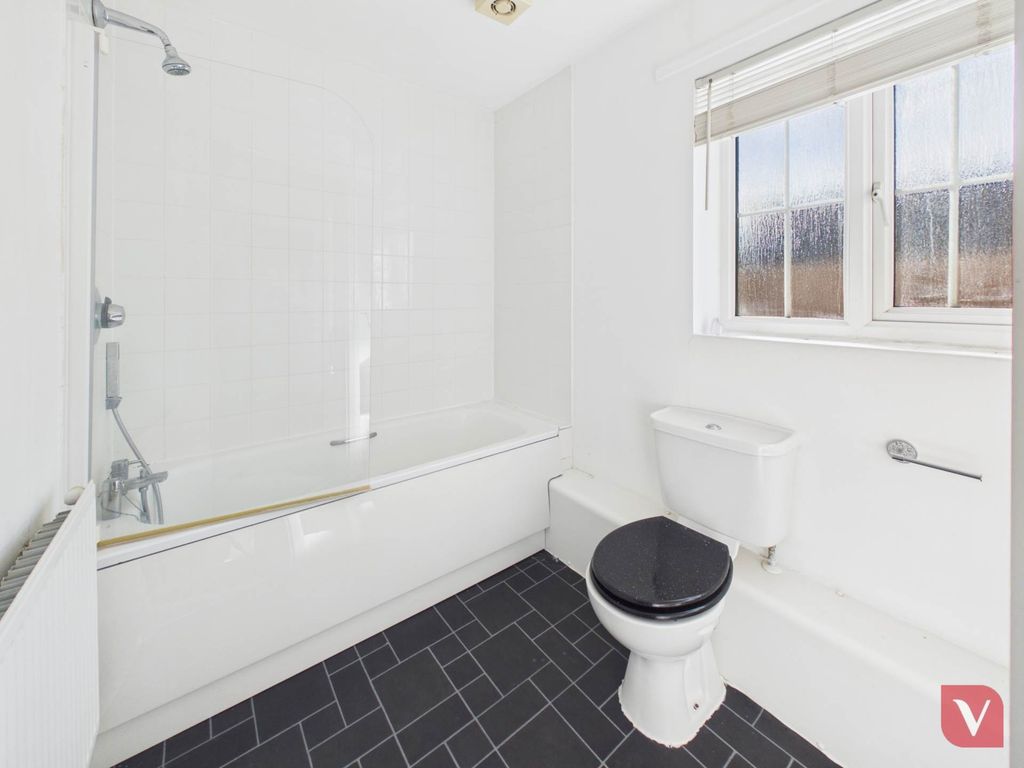 Additional image 8 of 2 bed flat for saleRussett Way, Dunstable LU5