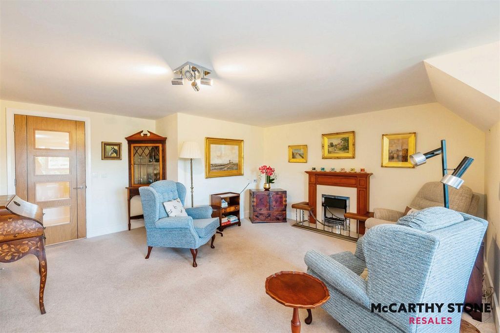 Additional image 3 of 2 bed flat for saleHorton Mill Court, Hanbury Road, Droitwich WR9