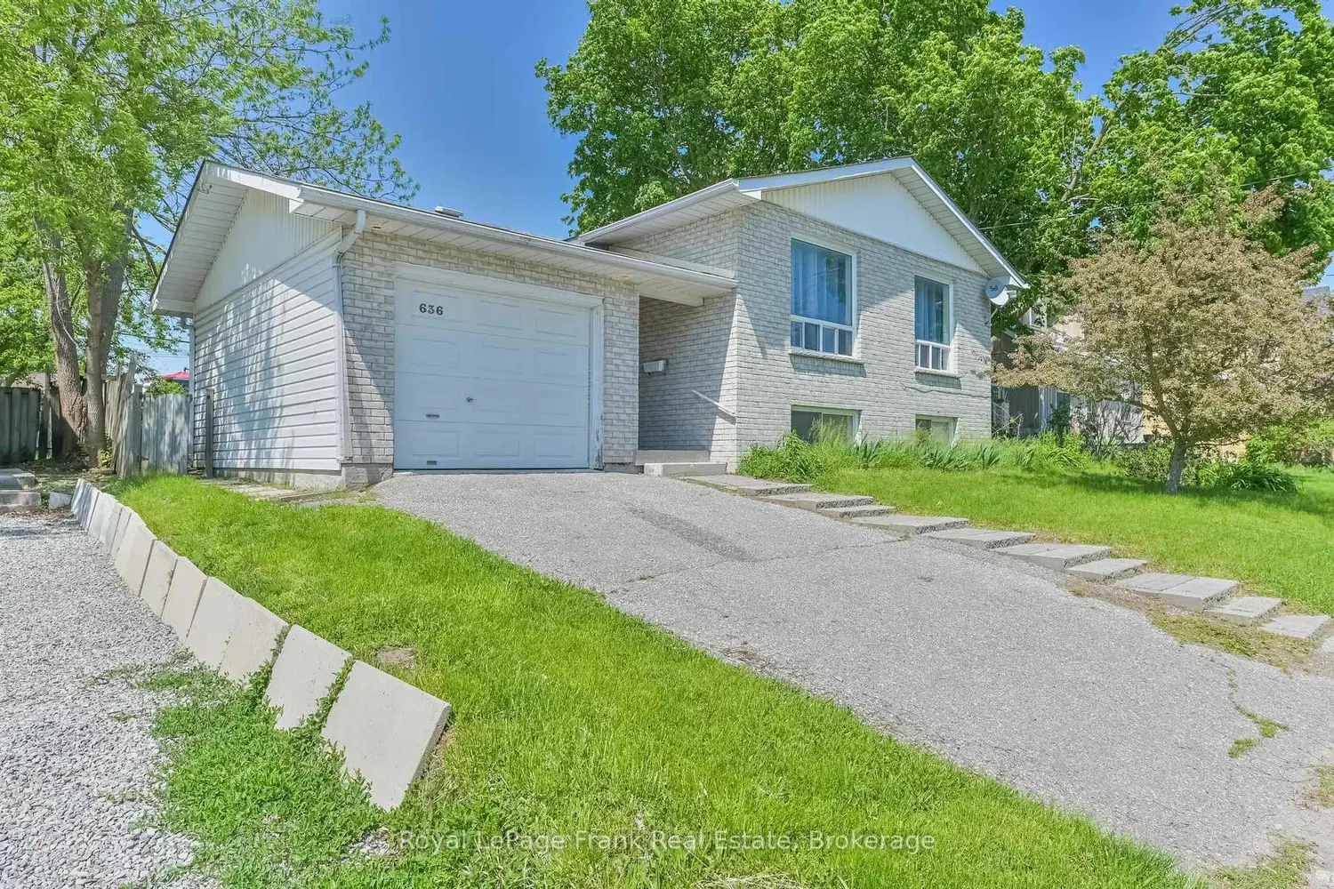 636 Romaine Street photo 3