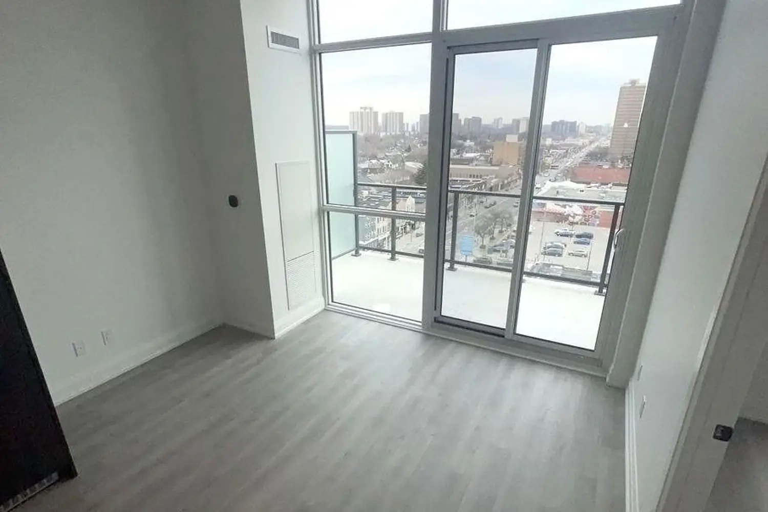 Additional image 7 of 2369 Danforth Avenue 1006