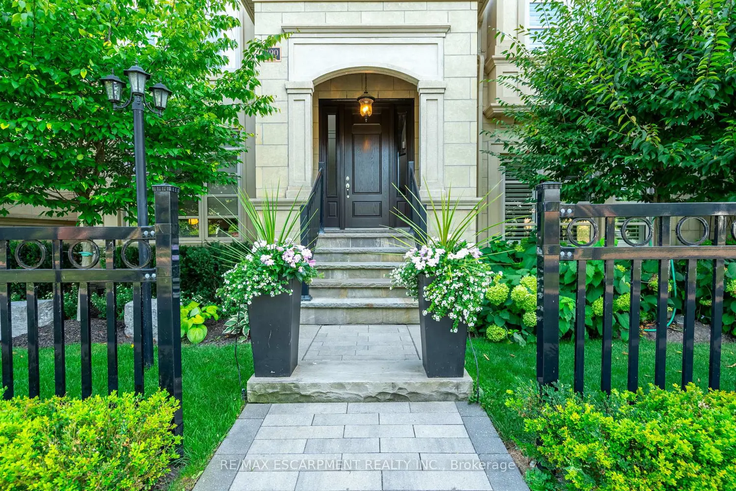 190 Dorval Drive