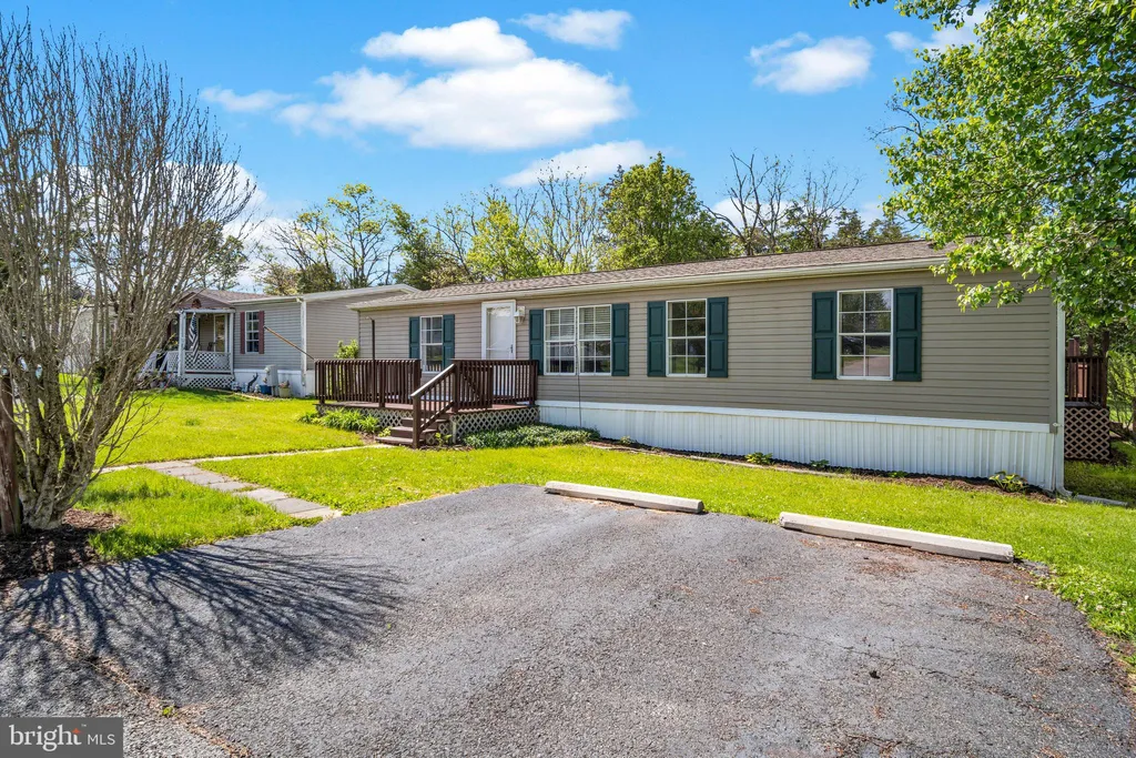 Additional image 2 of 3 Country View Court, East Berlin, PA 17316