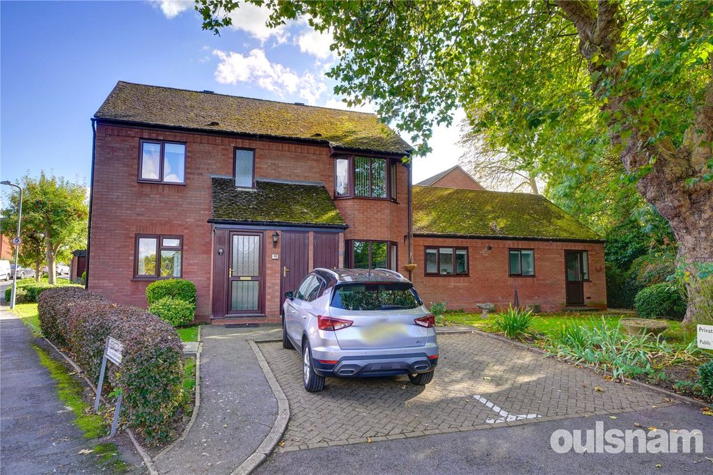 2 bed maisonette for saleSt. Georges Crescent, Droitwich, Worcestershire WR9
