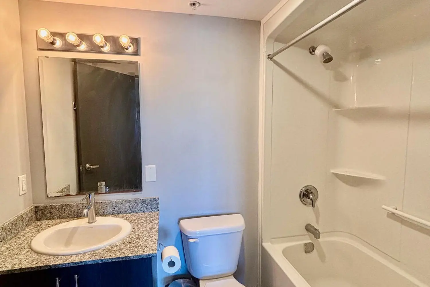 Additional image 8 of 275 Larch Street #507