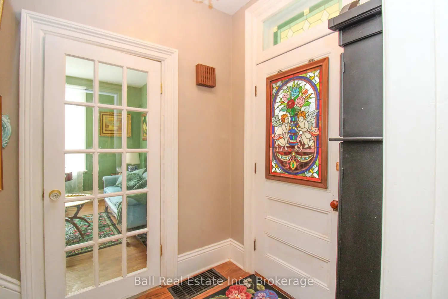 1175 Heritage Line photo 2