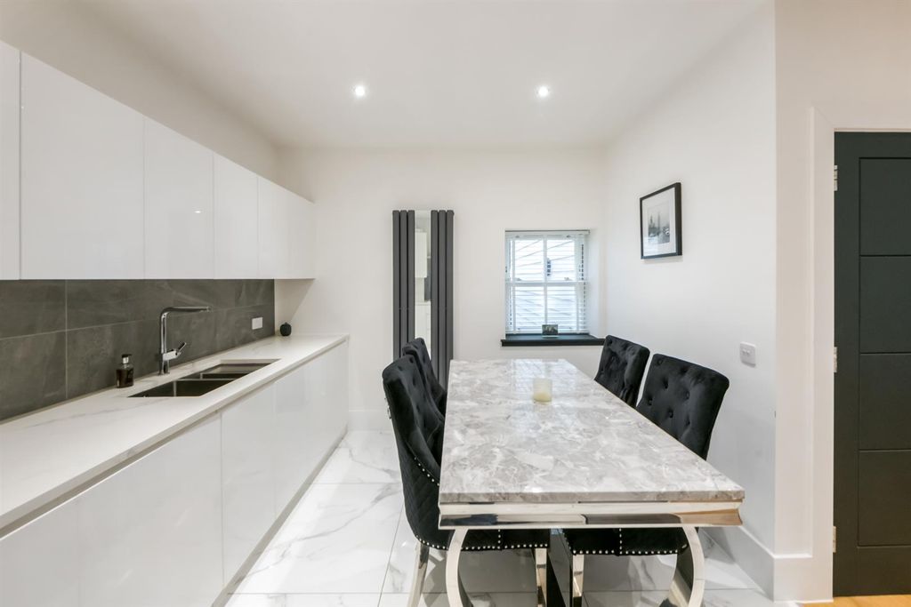 Additional image 9 of 3 bed town house for sale13A West Burnside, Dollar FK14