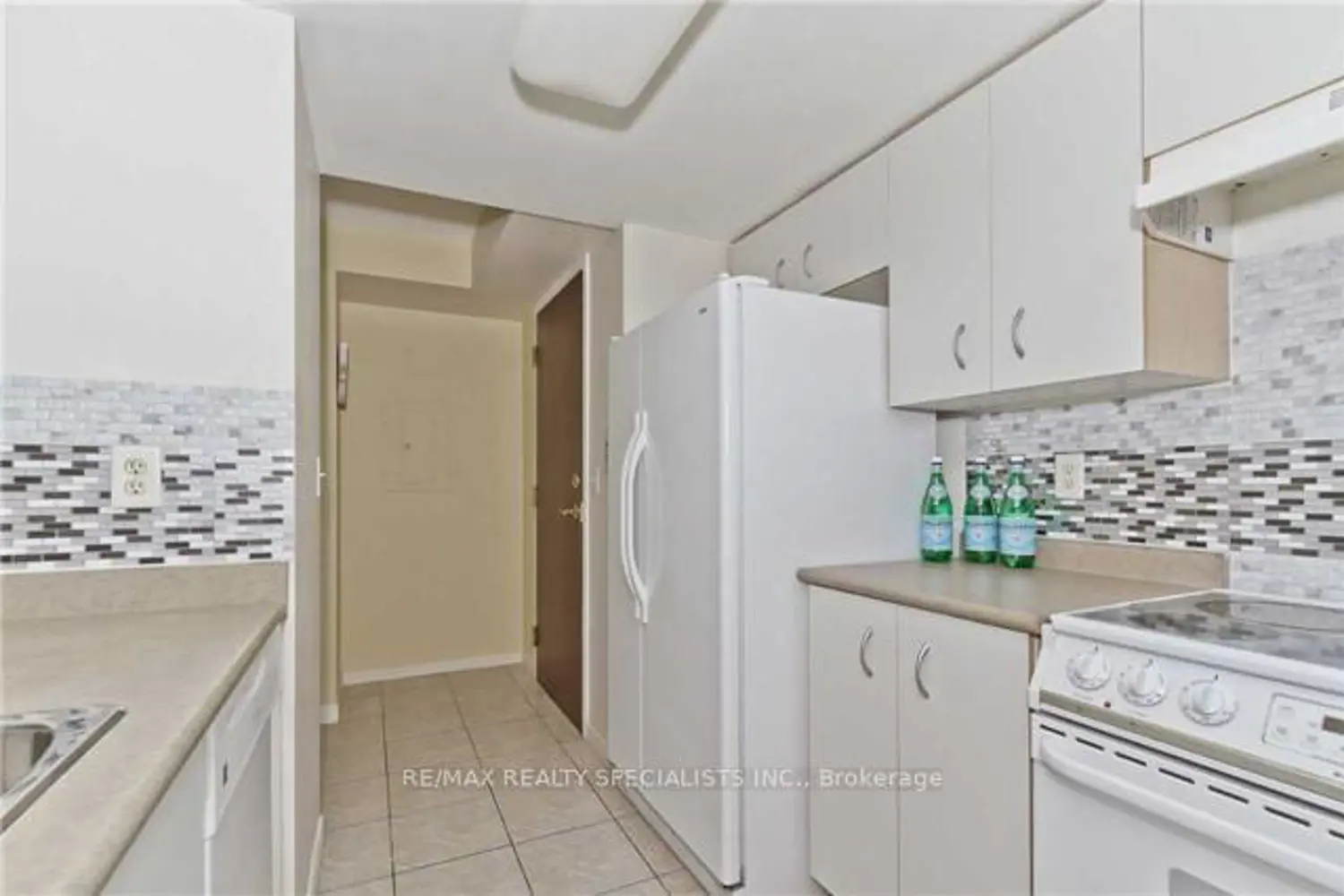 Additional image 7 of 2565 Erin Centre Boulevard 411