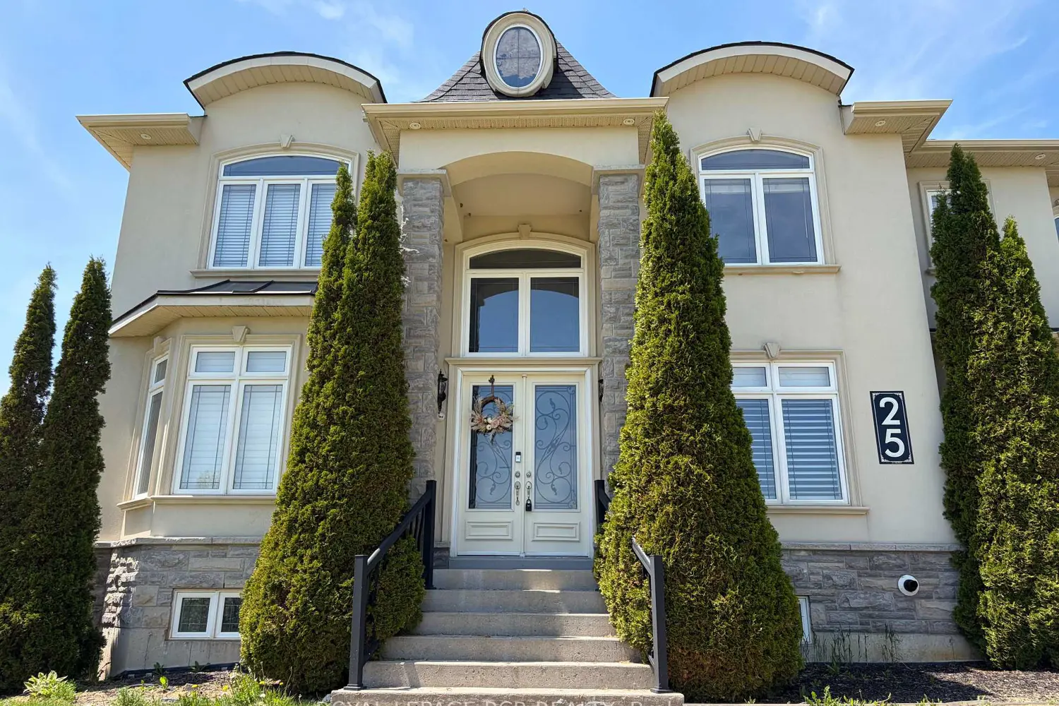 25 Brookhaven Crescent