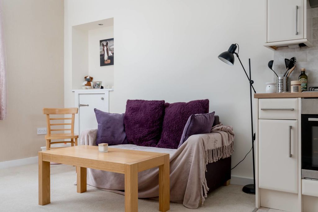 Additional image 5 of 2 bed flat for sale7 Hall Street, Walkerburn EH43