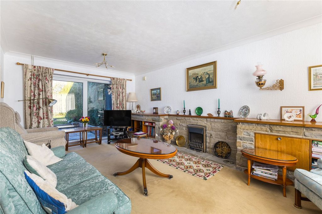 Additional image 6 of 4 bed detached house for saleThe Avenue, Dunstable, Bedfordshire LU6