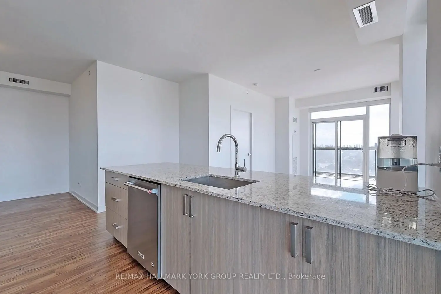 Additional image 5 of 1603 Eglinton Avenue 705