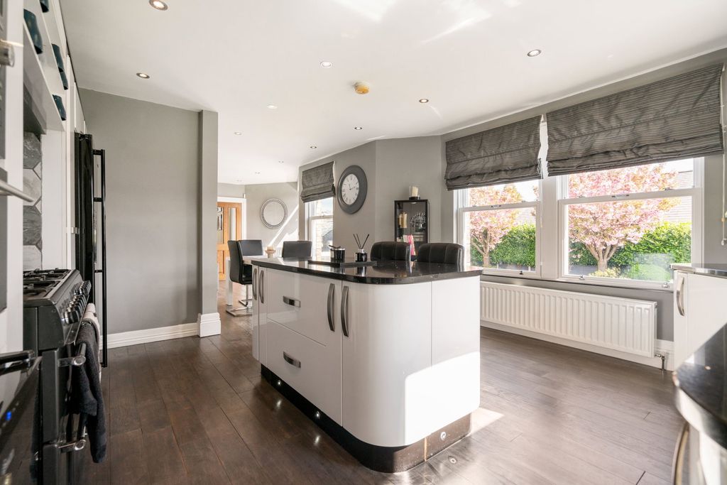 Additional image 12 of 3 bed semi-detached house for sale63 Victoria Road, Elland HX5