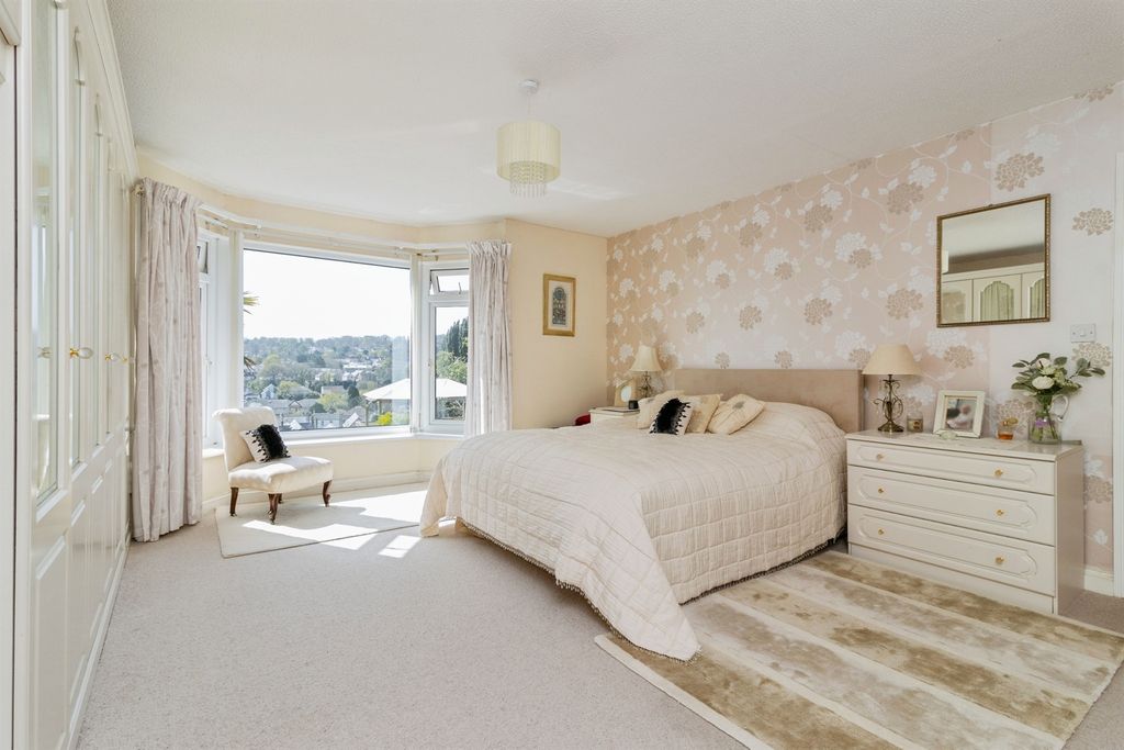 Additional image 8 of 5 bed detached house for saleSummerland Close, Dawlish EX7