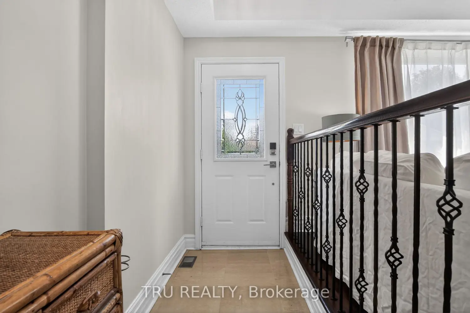 2769 Massicotte Lane photo 2