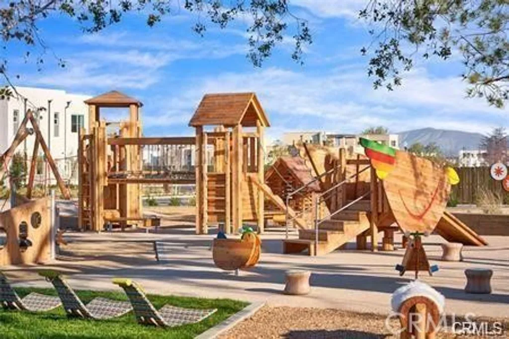 Additional image 11 of 125 Cadence, Irvine, CA 92618