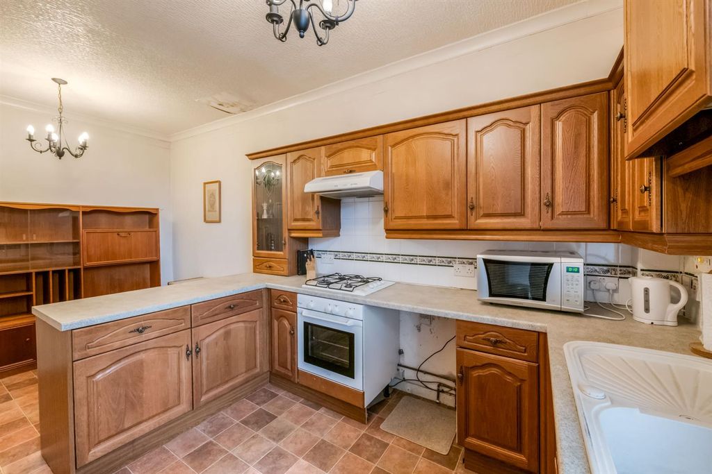 Additional image 7 of 2 bed property for sale17 Station Road, Dollar FK14