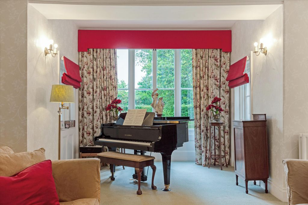 Additional image 11 of 7 bed detached house for saleMiddle Hill, Egham, Surrey TW20