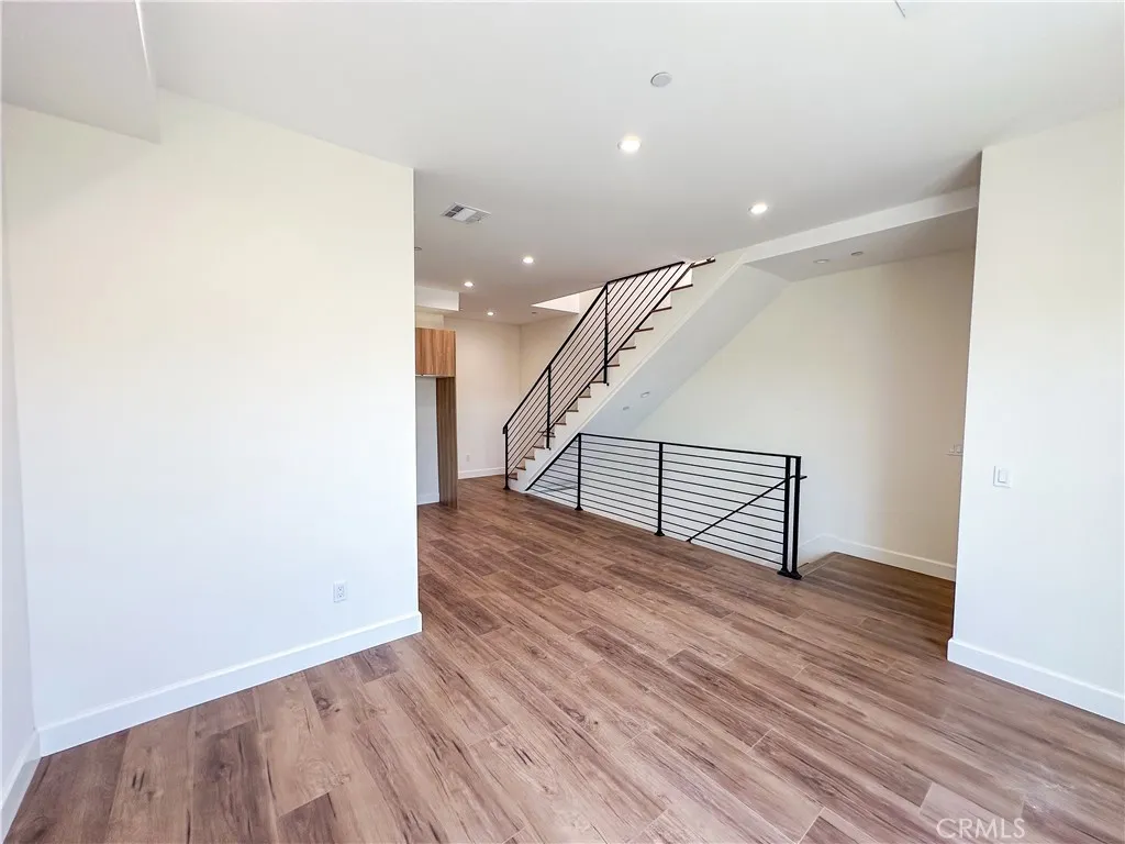 Additional image 4 of 2840 Wellington Road, Los Angeles, CA 90016