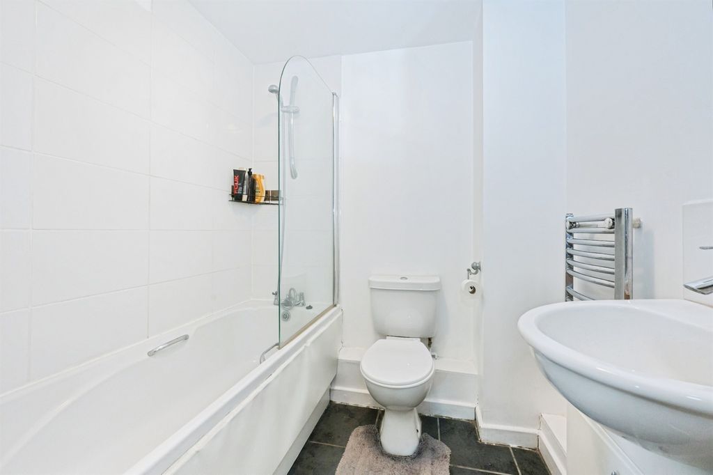 Additional image 17 of 2 bed flat for saleTommy Green Walk, Eastleigh SO50