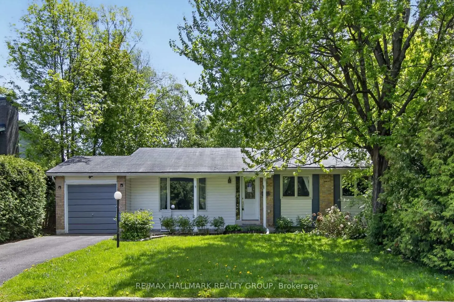 41 Parkmount Crescent