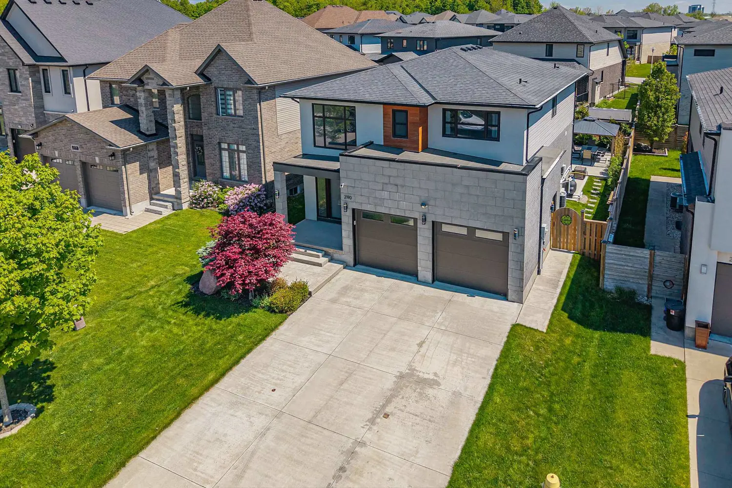 Additional image 16 of 2190 Bakervilla Street