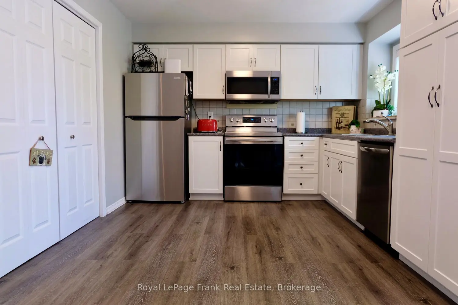 9 Progress Avenue 13 photo 2