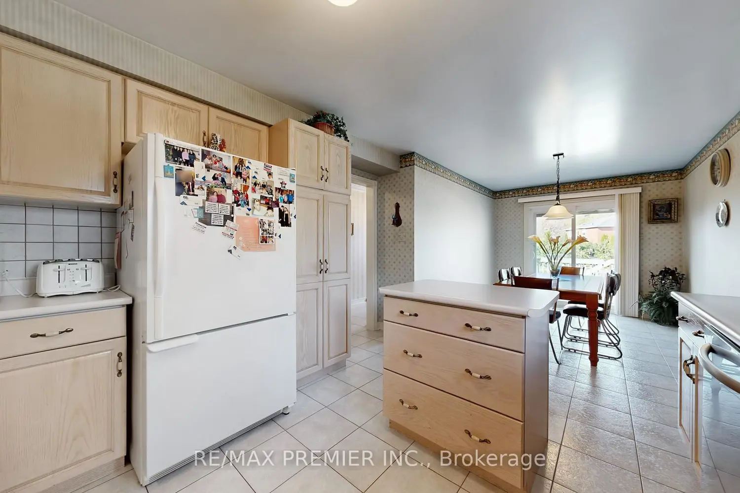 32 Veneto Drive photo 5