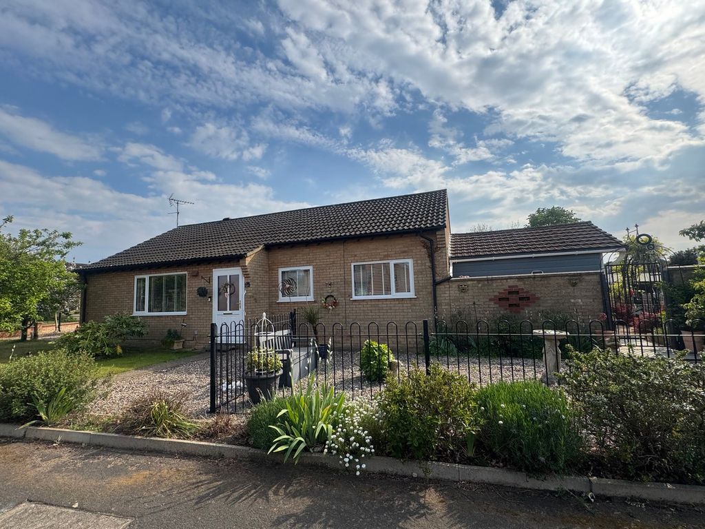 3 bed detached bungalow for saleGrimshoe Road, Downham Market PE38