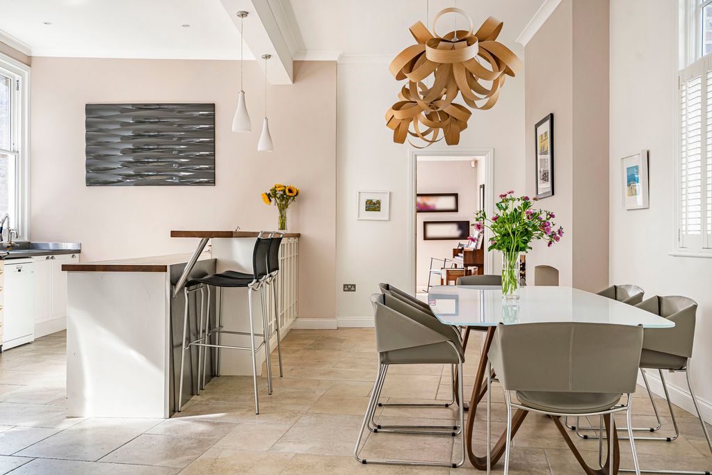 Additional image 23 of 5 bed semi-detached house for saleBarley Mow Road, Englefield Green, Egham, Surrey TW20