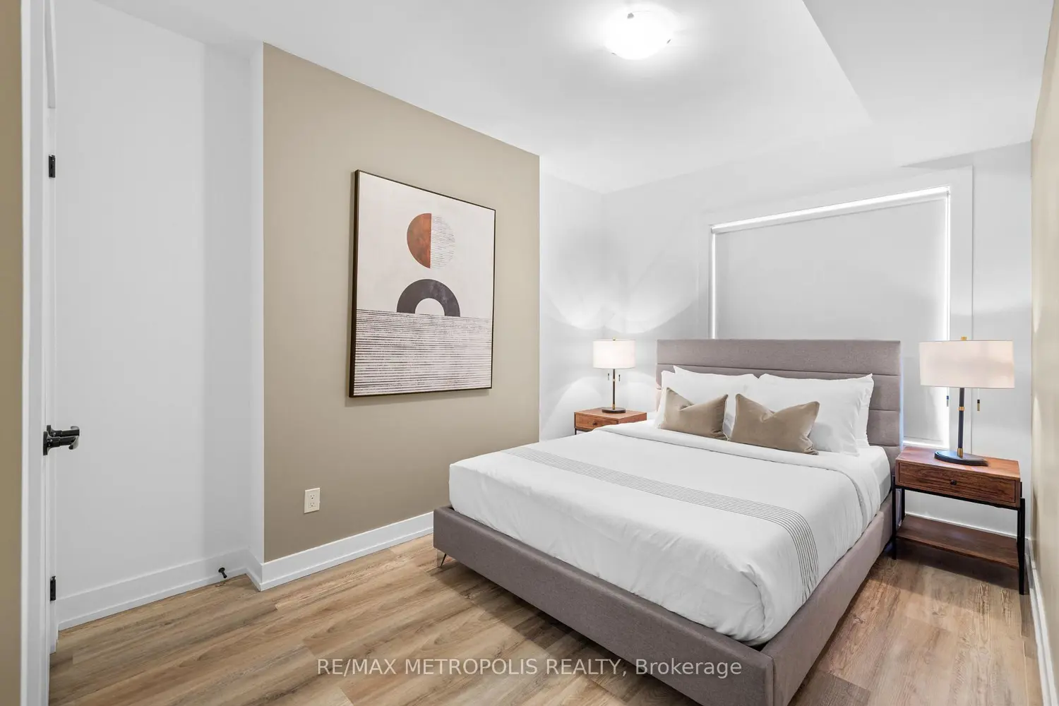 Additional image 4 of 449 Lansdowne Avenue
