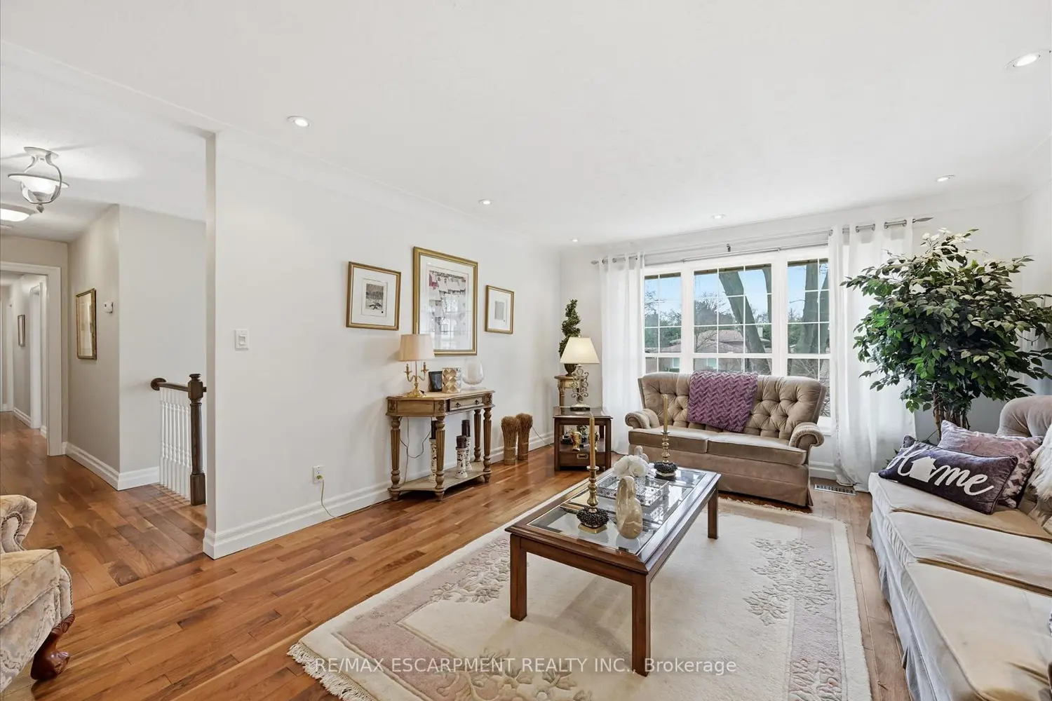 285 Glen Afton Drive photo 3