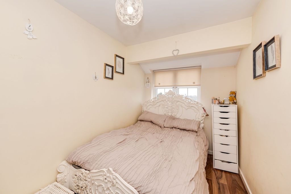 Additional image 15 of 3 bed town house for saleHolmley Lane, Dronfield S18
