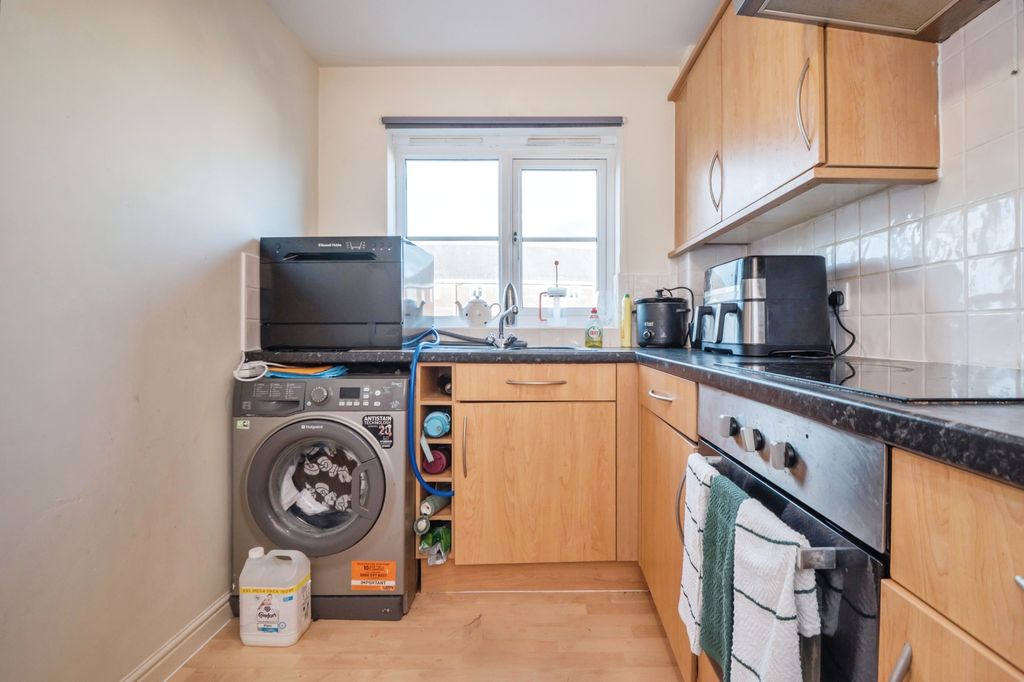 Additional image 5 of 2 bed maisonette for saleBright Wire Crescent, Eastleigh SO50