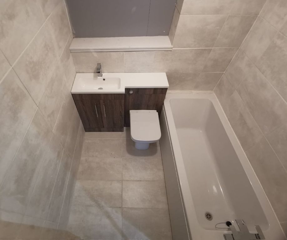 Additional image 4 of 2 bed flat for saleLuton Road, Dunstable LU5
