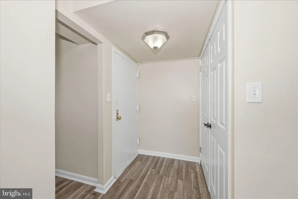 1836 Metzerott Road Unit 1504, Hyattsville, MD 20783 photo 5