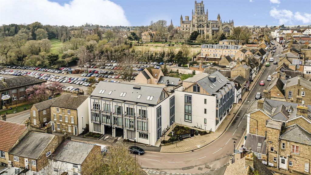 2 bed flat for saleForehill, Ely CB7