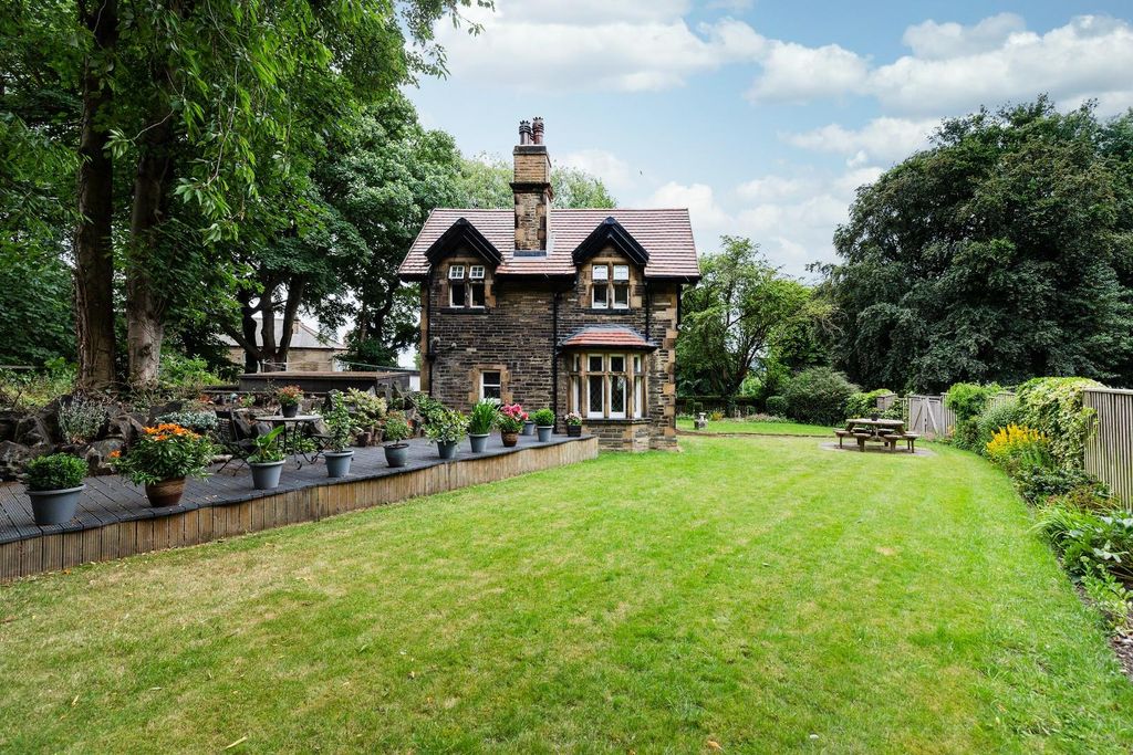 Additional image 32 of 3 bed detached house for saleHigh Street, Westtown, Dewsbury WF13
