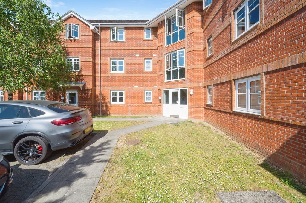 Additional image 21 of 2 bed flat for saleTommy Green Walk, Eastleigh SO50