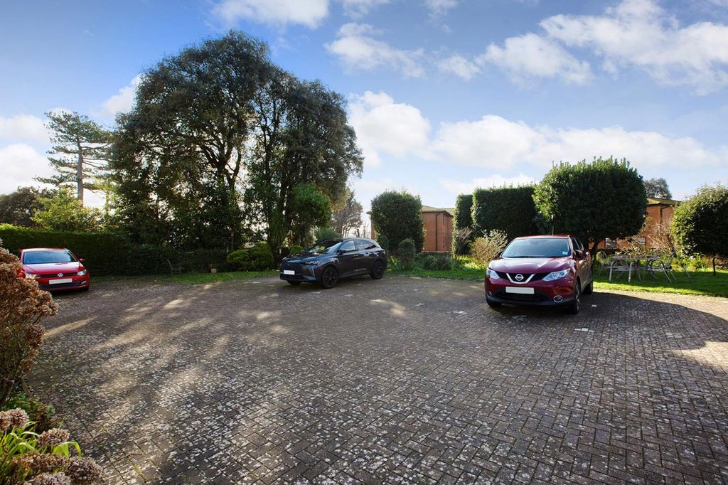 Additional image 16 of 2 bed flat for saleEast Cliff Road, Dawlish EX7