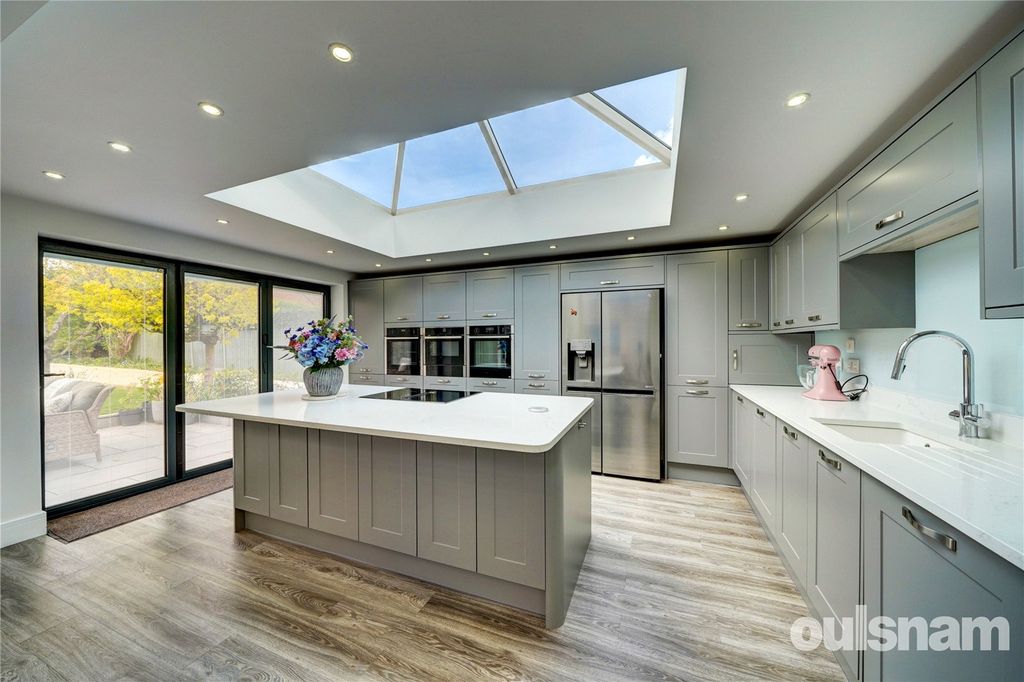Additional image 3 of 4 bed detached house for saleVictoria Avenue, Droitwich, Worcestershire WR9