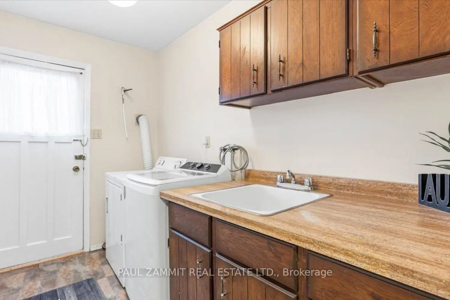 Additional image 14 of 27 Ladyslipper Court