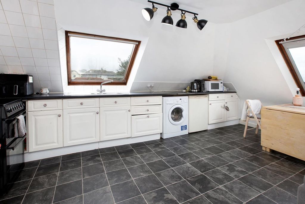 Additional image 3 of 3 bed flat for saleExeter Road, Dawlish EX7
