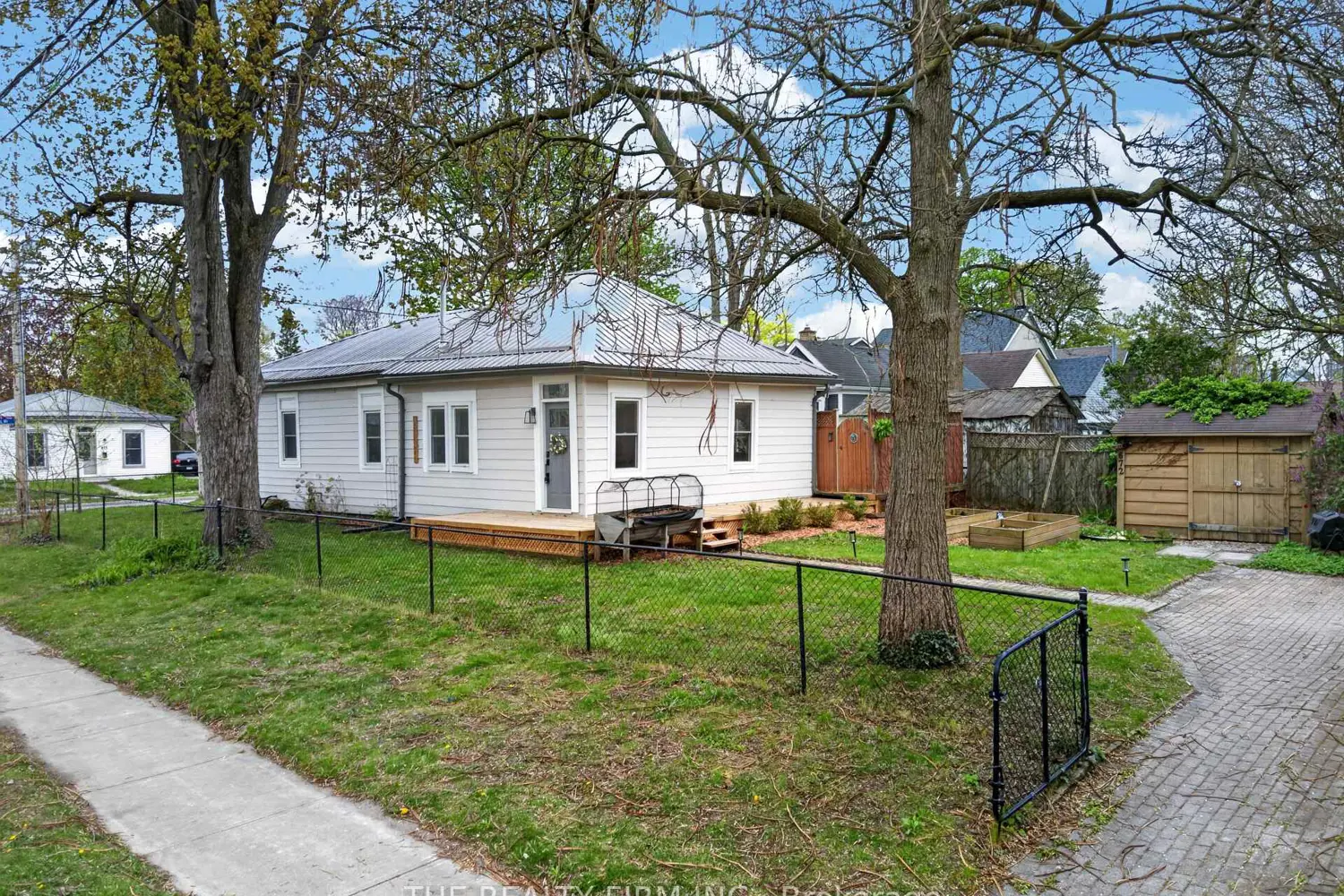 Additional image 16 of 672 Elias Street